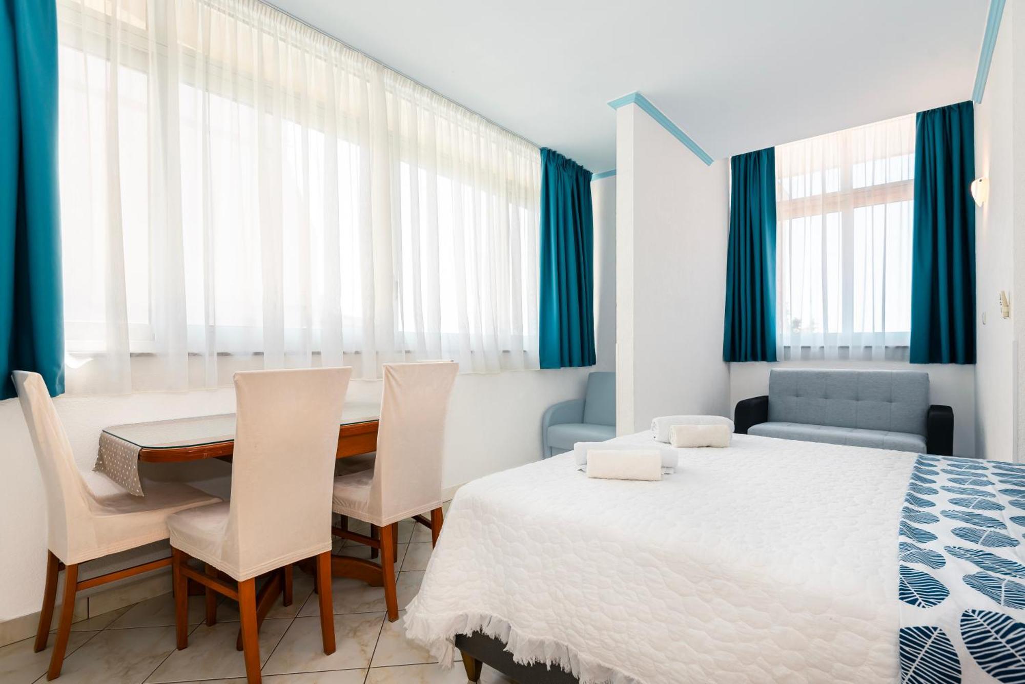 Apartments Plavi Biser 시베니크 객실 사진