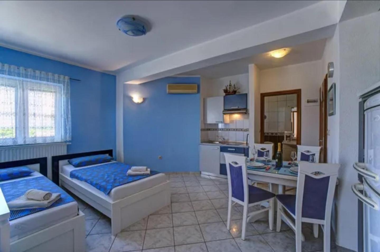 Apartments Plavi Biser 시베니크 객실 사진
