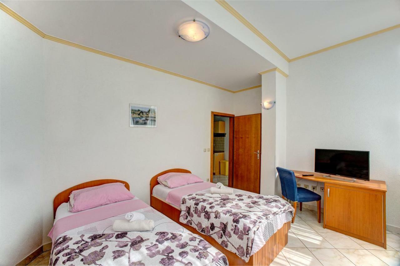 Apartments Plavi Biser 시베니크 외부 사진